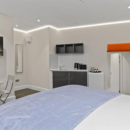Modern Studio Flat Londra Exterior foto