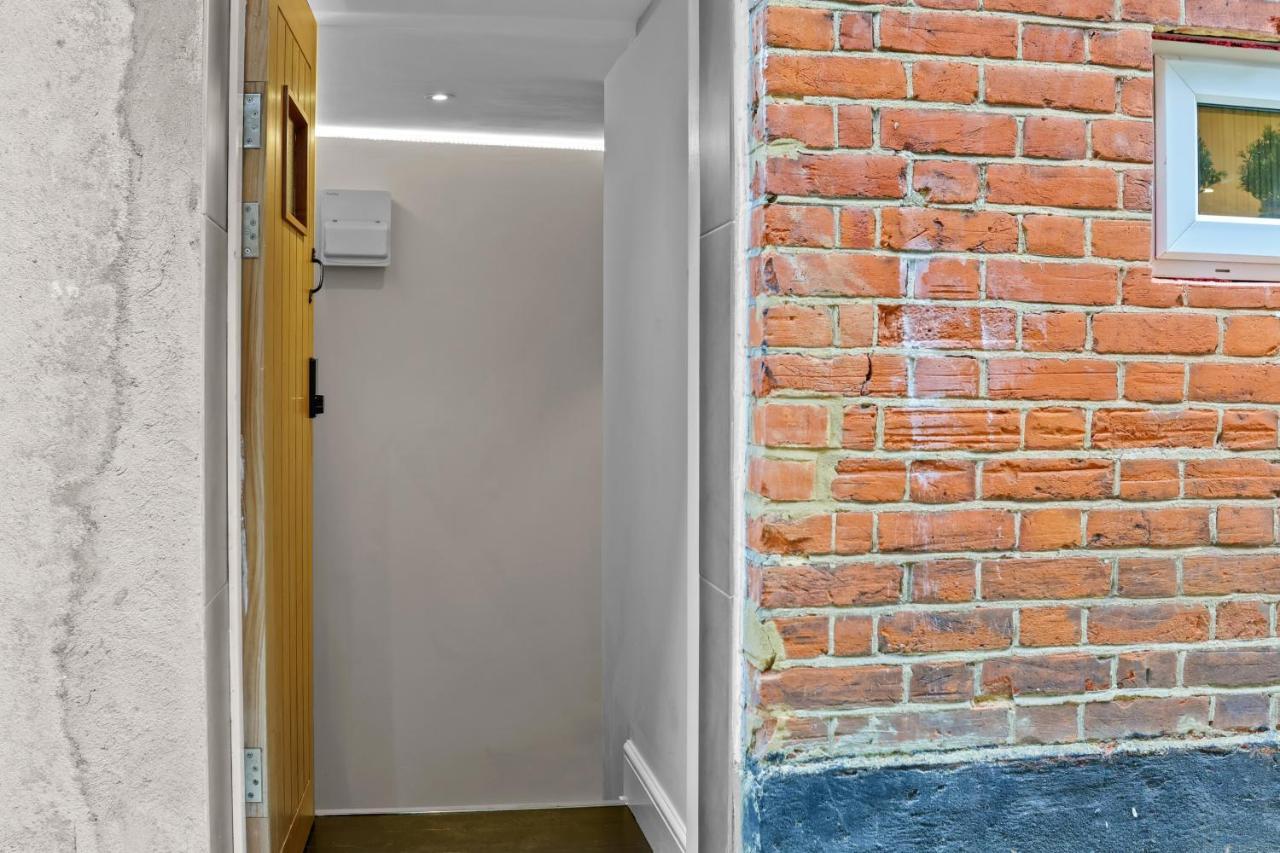 Modern Studio Flat Londra Exterior foto