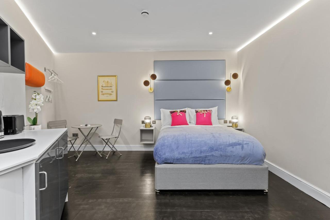 Modern Studio Flat Londra Exterior foto